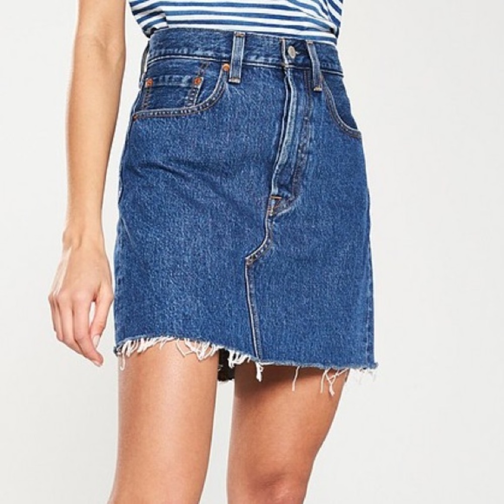 Levi’s Premium High-Rise Deconstructed Mini Skirt - Picture 3 of 9